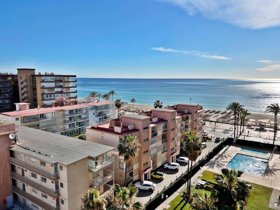 Bonito Atico En Primera Linea De Playa Con Piscina Fuengirola Exterior photo